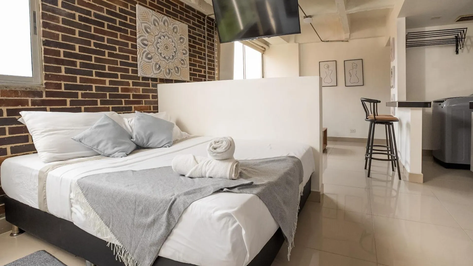Stylish Suite In El Poblado, Near Provenza! Medellín Colombia
