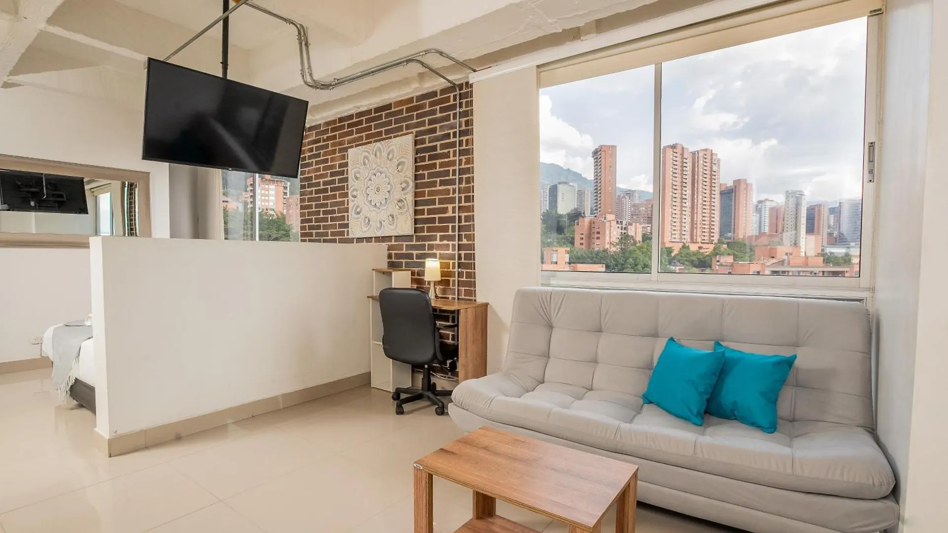 Апартаменты Stylish Suite In El Poblado, Near Provenza! Медельин Колумбия